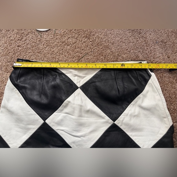 Black and white vintage genuine leather skirt - Picture 6 of 6